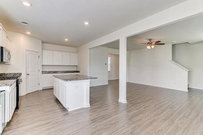 Building Photo - 2101 Saltwater Bnd