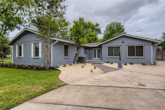 Building Photo - 1200 Aggie Ln