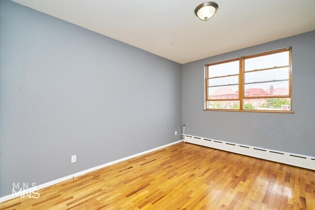 Building Photo - 669 Meeker Avenue