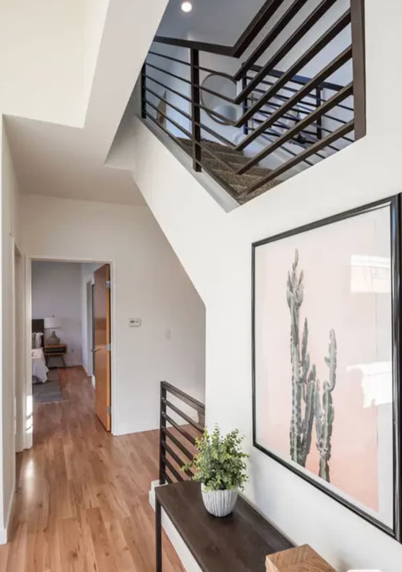 Building Photo - 5400 Playa Vista Dr