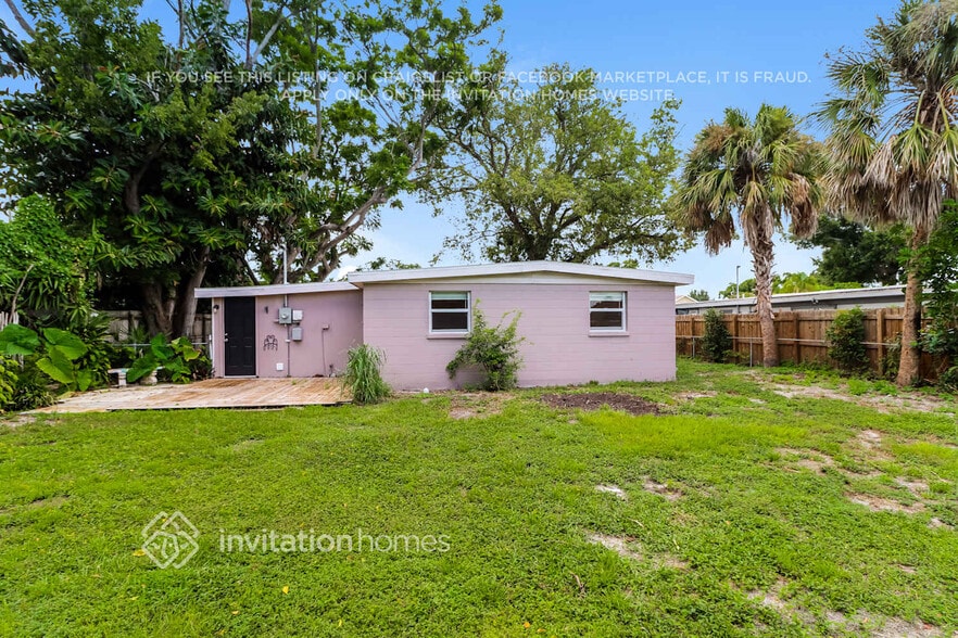 Building Photo - 9013 Suncrest Blvd