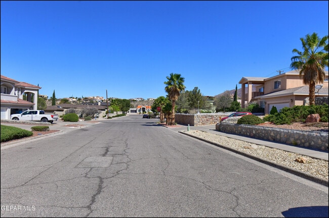 Building Photo - 6123 La Posta Dr