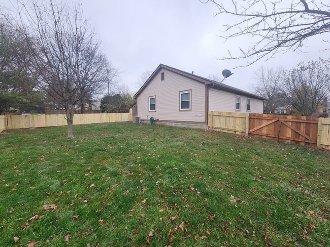 Building Photo - 5244 Wagon Wheel Ln