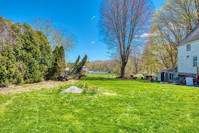 Building Photo - 1246 Somerset Ave