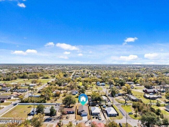 Building Photo - 711 Kirklin Ave