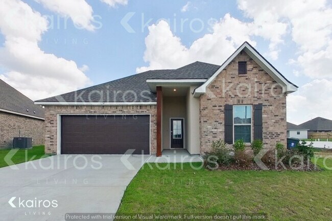 Primary Photo - 124 Aubergine Ln