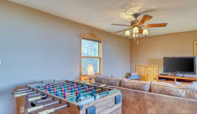 Building Photo - 277 Echo Ridge Rd