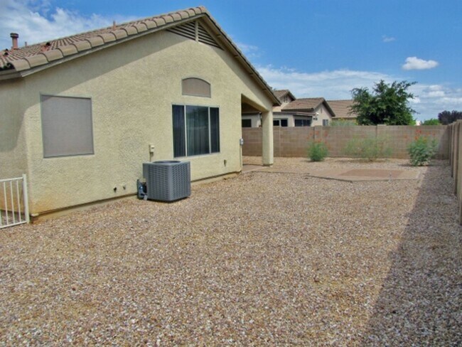 Building Photo - 4BR/2BA/2CG, 1889 sq.ft. home in Copper Sk...