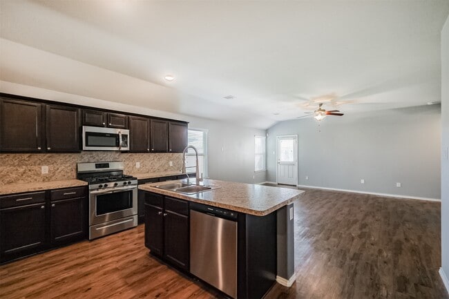 Building Photo - 20803 Remington Oaks Ct