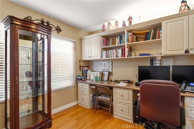 Building Photo - 28921 Via Pasatiempo