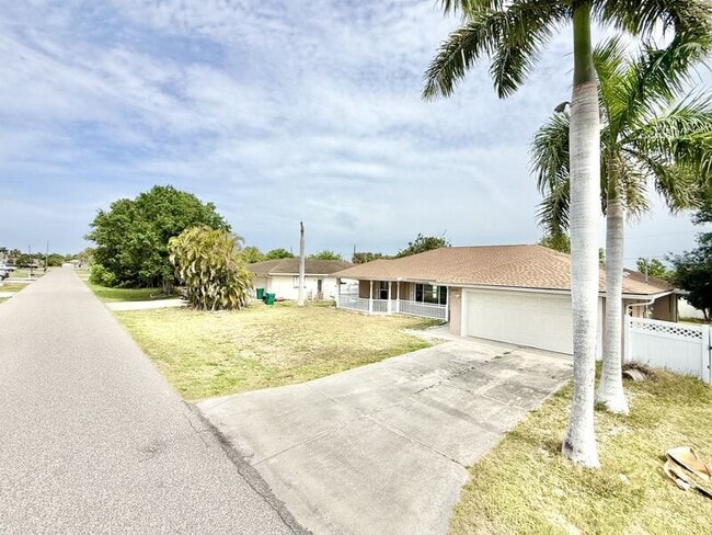 Building Photo - 22148 Lockport Ave