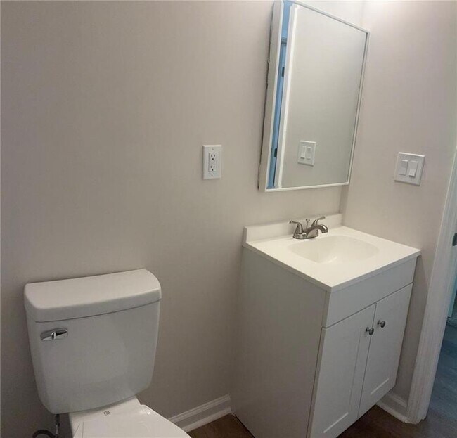 Building Photo - 1744 Oak Ridge Way NW