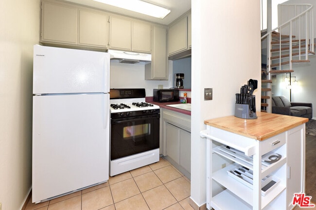 Building Photo - 3600 Bagley Ave