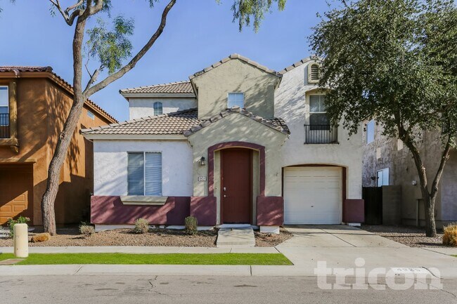 Building Photo - 4925 S 15th Pl