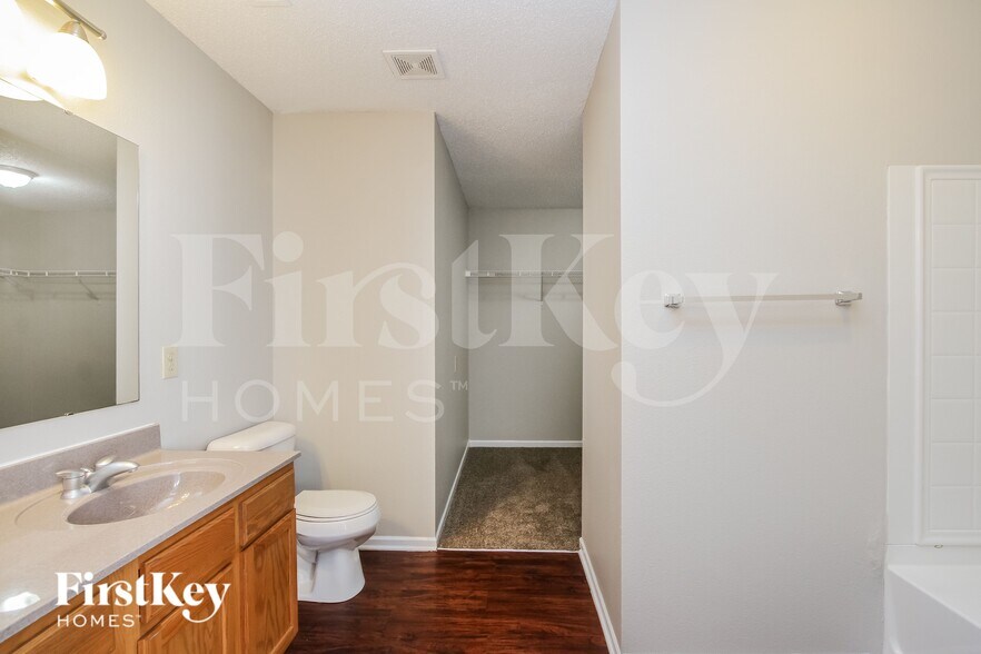 Building Photo - 9209 Stones Bluff Pl