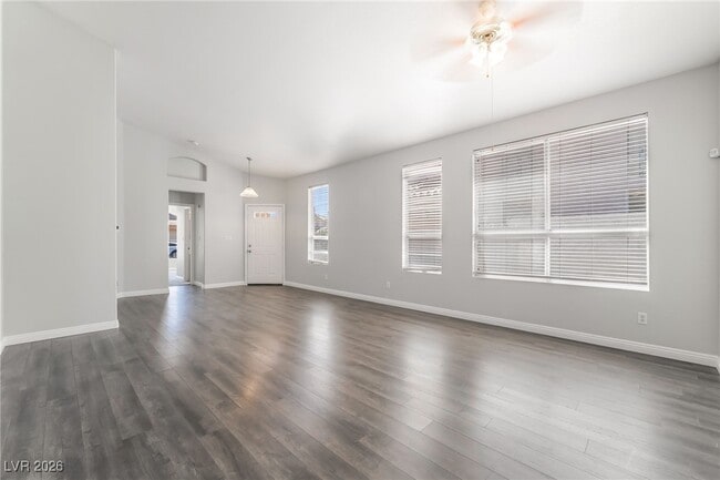 Building Photo - 1734 Talon Ave