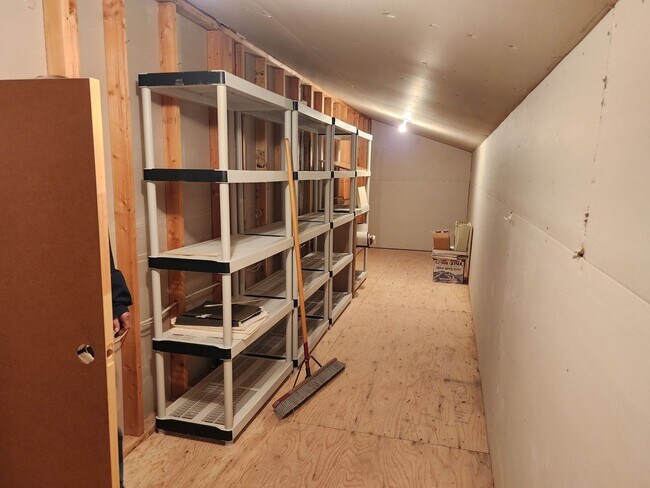 Building Photo - Multi-level Mosaic Mansion in Southwest, Reno