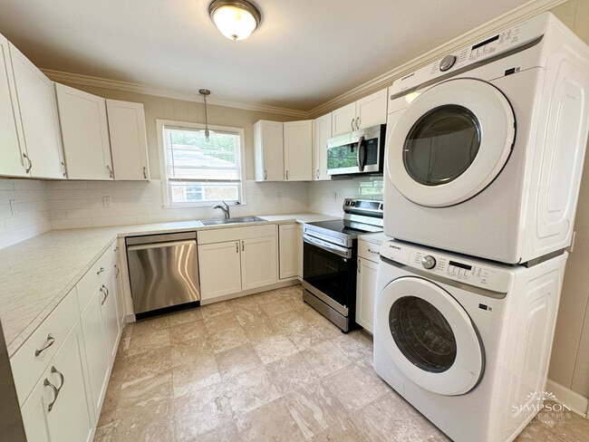 Building Photo - 4105 Abbeydale Dr