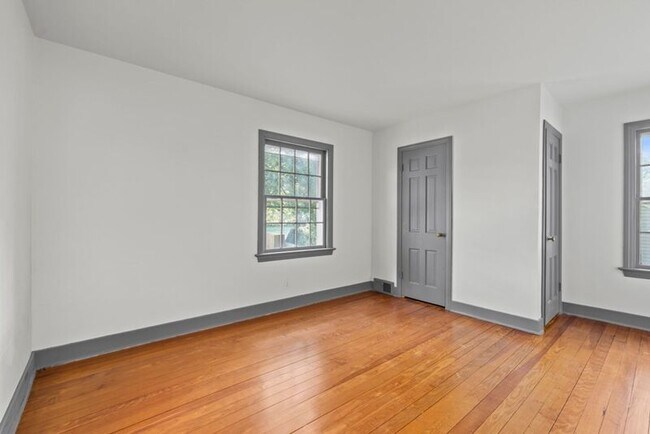 Building Photo - 251 S Jefferson St