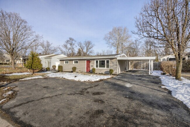 Building Photo - 1309 S Naperville Rd