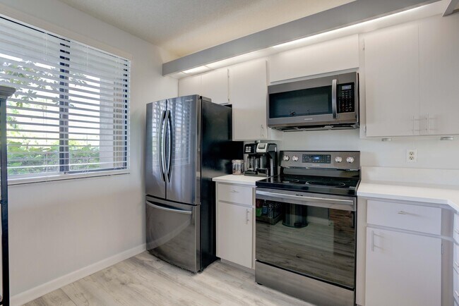 Building Photo - 201 S Seas Dr