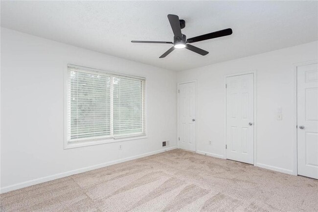 Building Photo - 1093 Caprice Dr