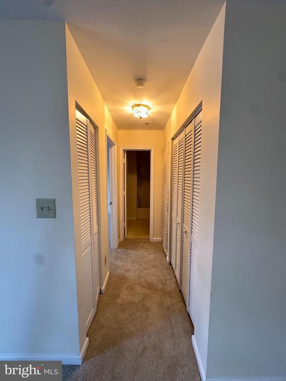 Building Photo - 61 Fern Oak Cir