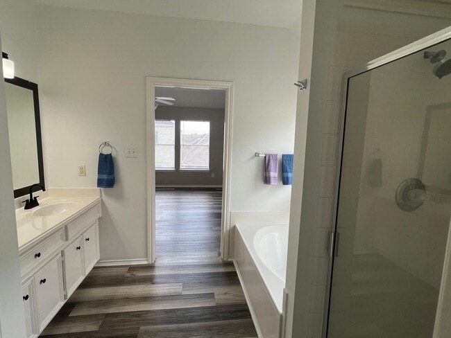 Building Photo - 6319 Sunlit Orchard Dr