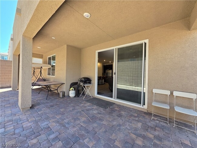 Building Photo - 2990 Overlook Brk St