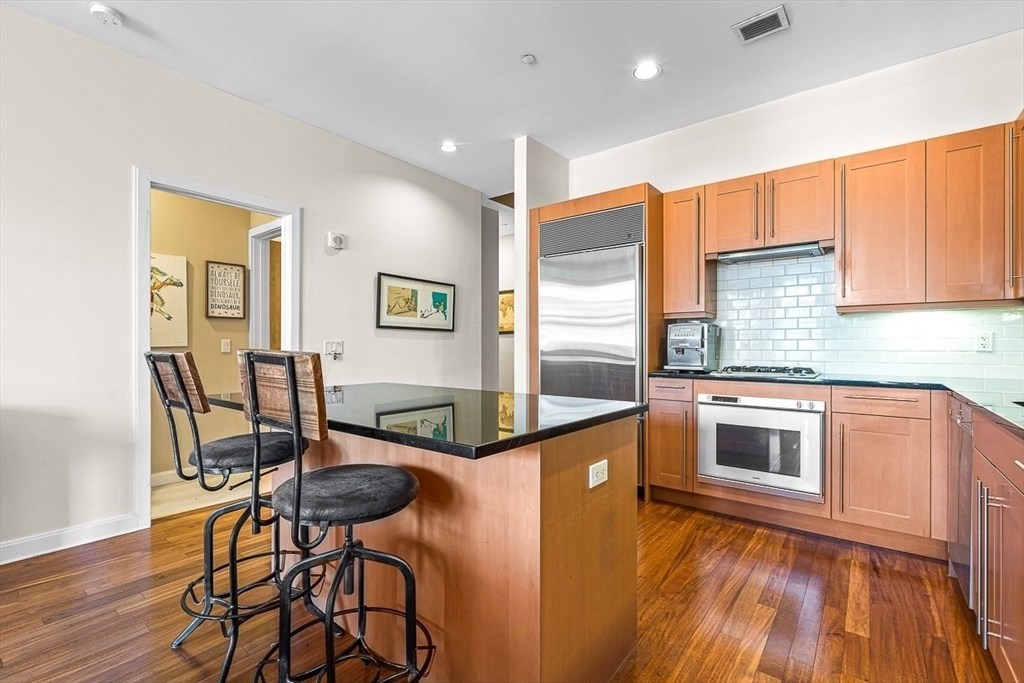 Building Photo - 505 Tremont St