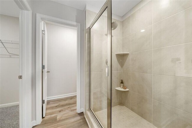 Building Photo - 1510 Lyon Wy Dr