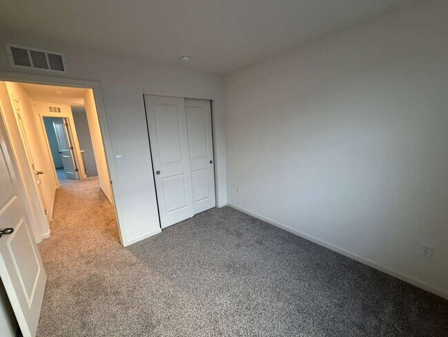 Building Photo - 2016 Yellowstone Blvd