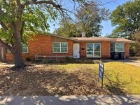 Building Photo - 4604 Stanford Ave