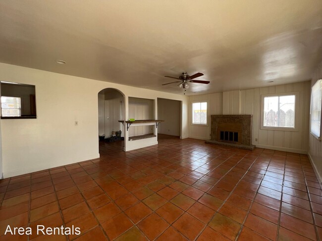 Building Photo - 3 br, 1 bath House - 25567 W. MAIN STREET