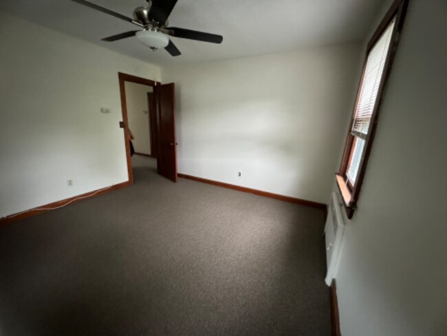 Building Photo - 27 Garrison Rd