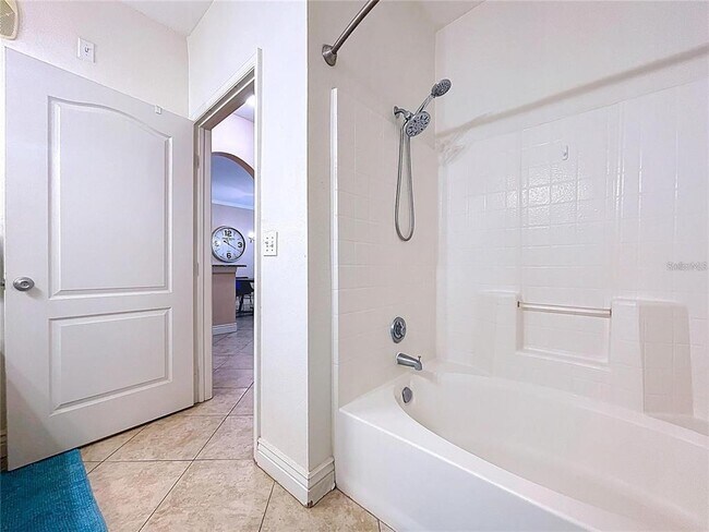 Building Photo - 2731 Via Capri