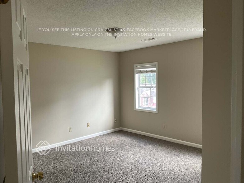 Building Photo - 2357 June Springs Dr SW