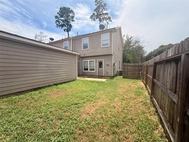 Building Photo - 23854 Township Elm St