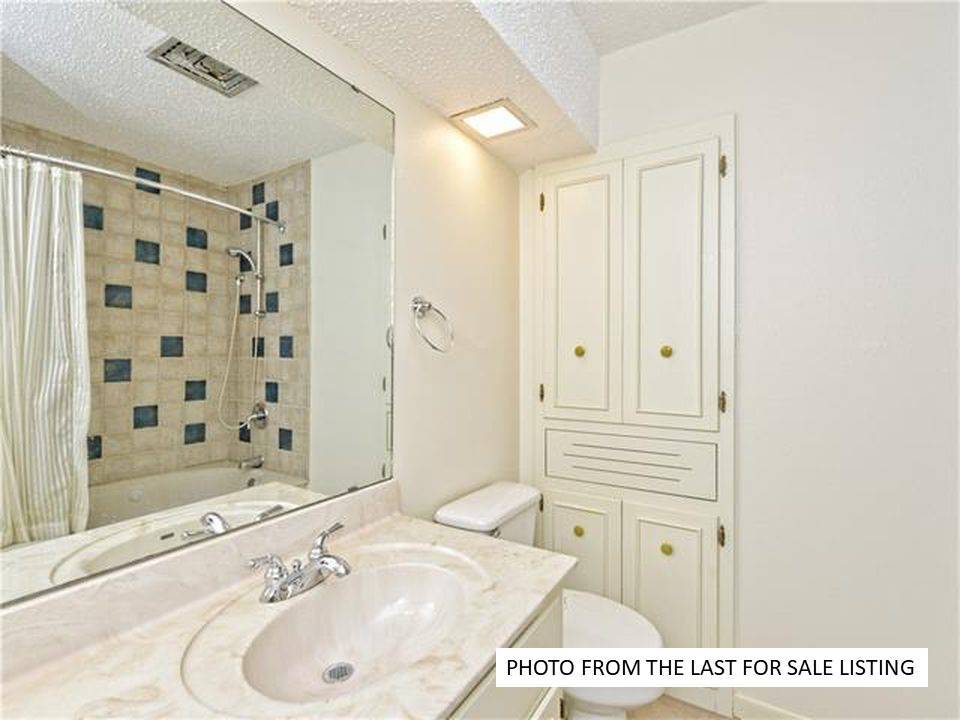 Building Photo - 12404 Deer Track