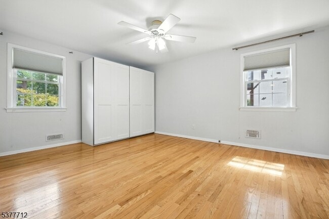 Building Photo - 49 Canoe Brook Pkwy