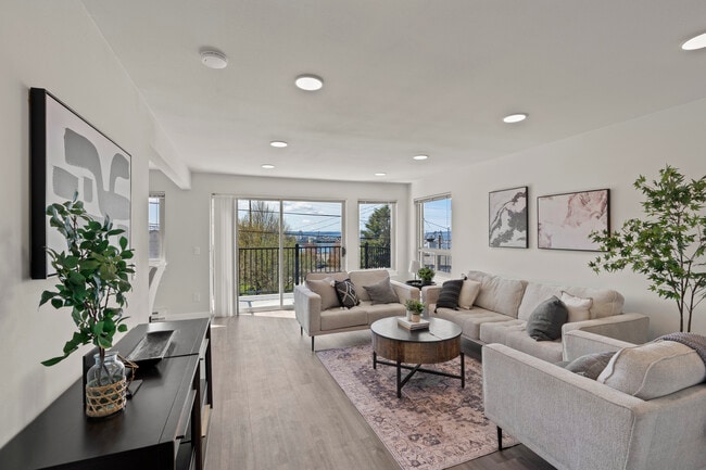 Primary Photo - Nassau Heights