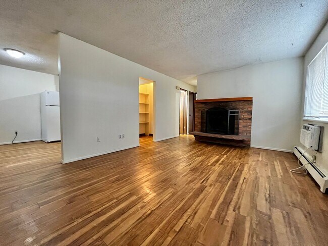 Building Photo - Dartmouth133 (KC-AM)