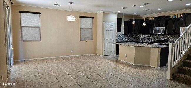 Building Photo - 4656 E Tierra Buena Ln