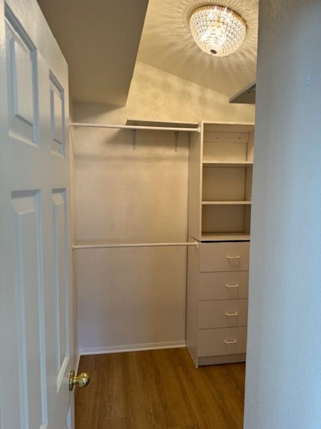 Building Photo - Beautiful 3 Bedroom 2.5 Bath Home!!