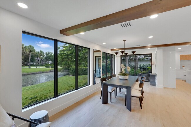 Building Photo - 2735 Polo Island Dr