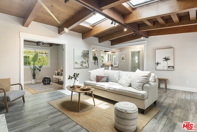 Building Photo - 3908 Las Flores Canyon Rd