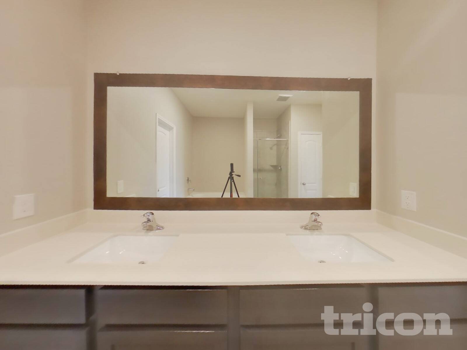 Building Photo - 206 Lewis Ln