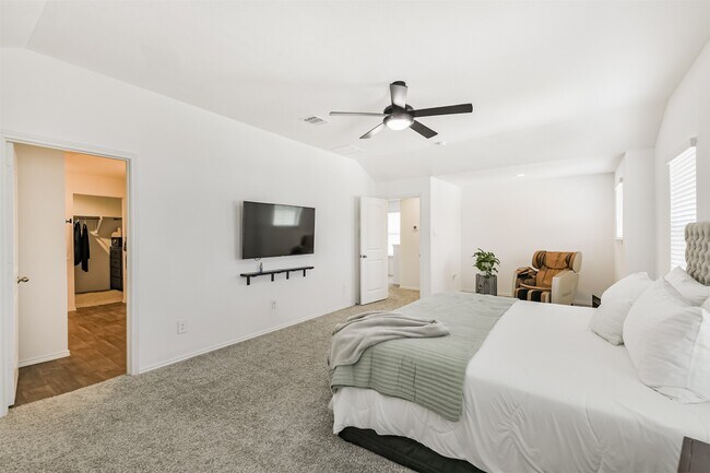 Building Photo - 14793 Hazel Br Dr