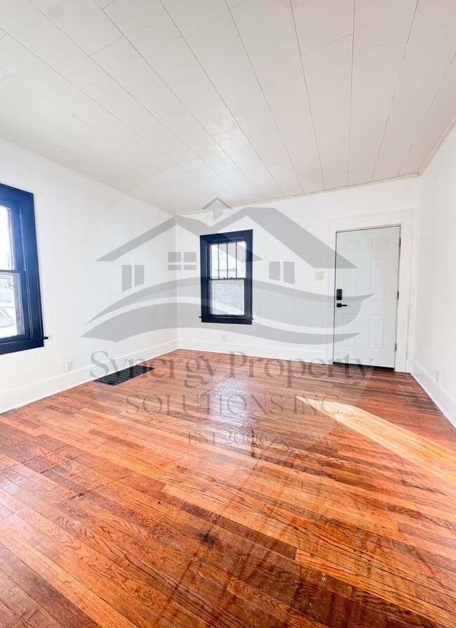 Building Photo - Ranch Home DEPOSIT SPECIAL - $295.00