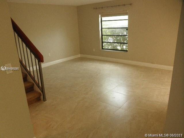Building Photo - 4708 SW 67th Ave